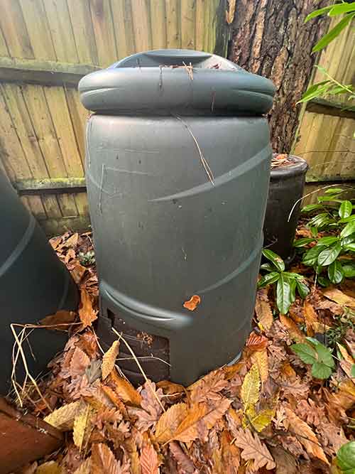 plastic compost bin